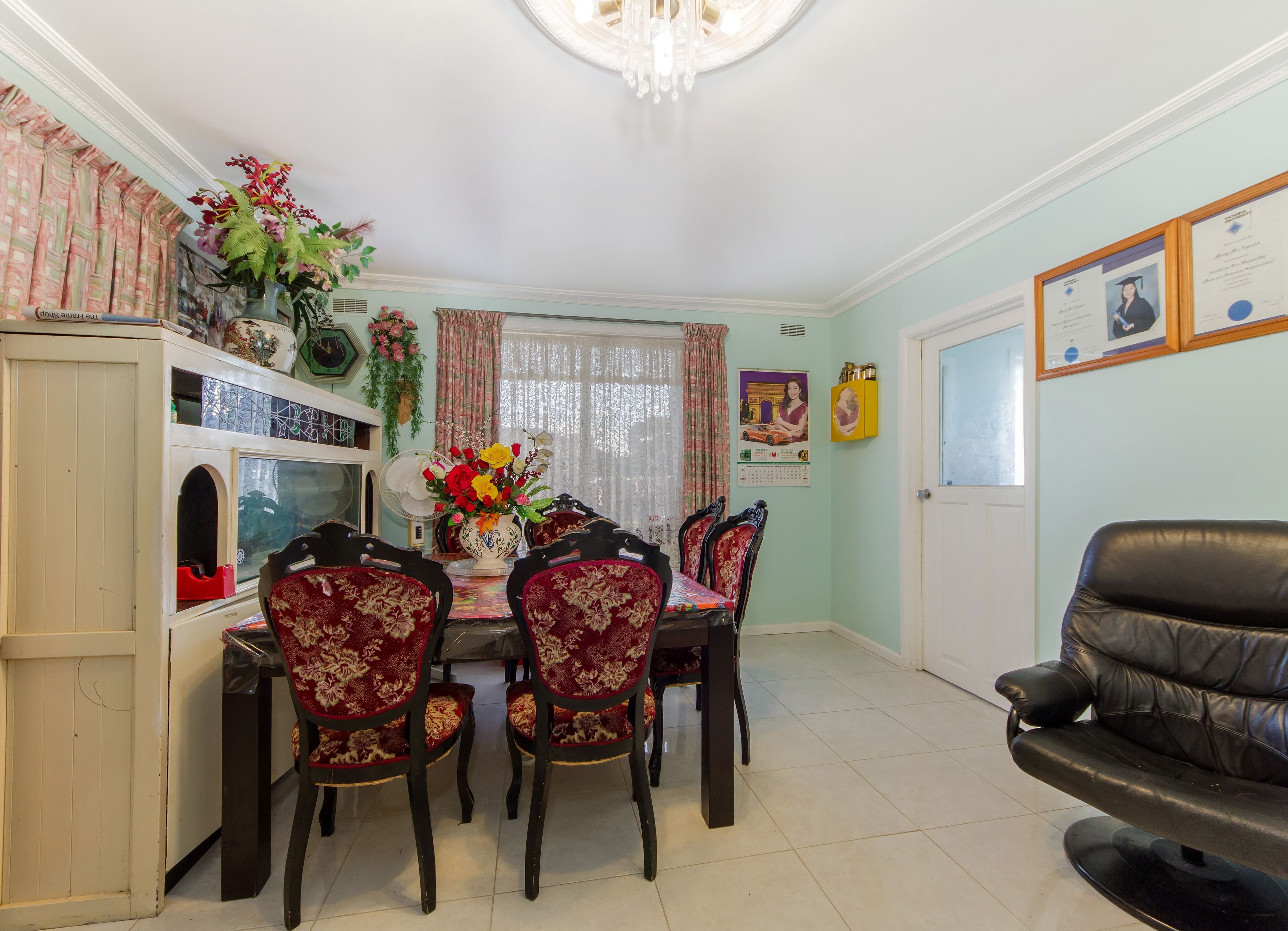 27 Mulhall Drive, St Albans VIC 3021, St Albans - Thumbnail 4