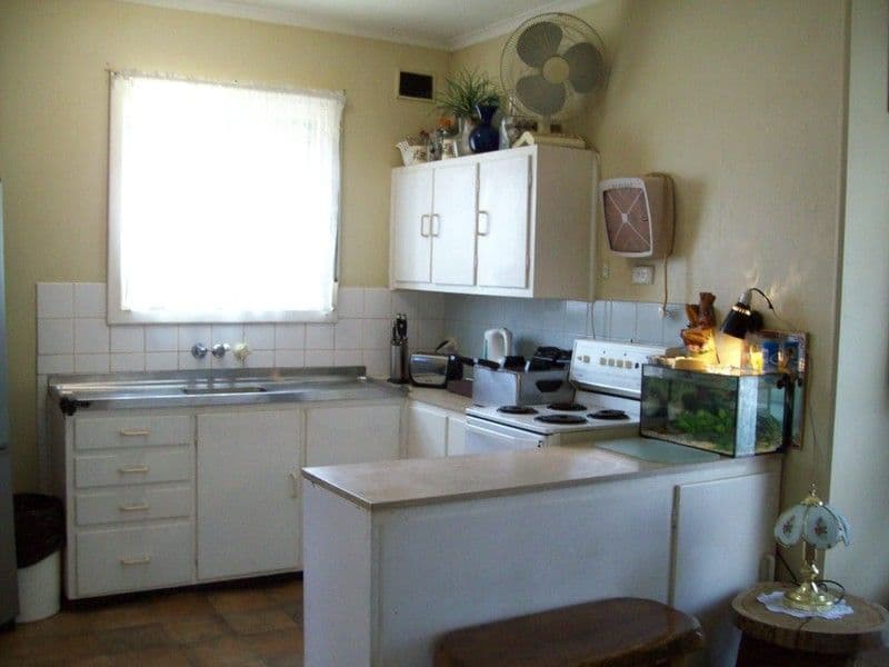 2 Crabb Road, SMITHFIELD PLAINS SA 5114, Smithfield Plains - Thumbnail 2