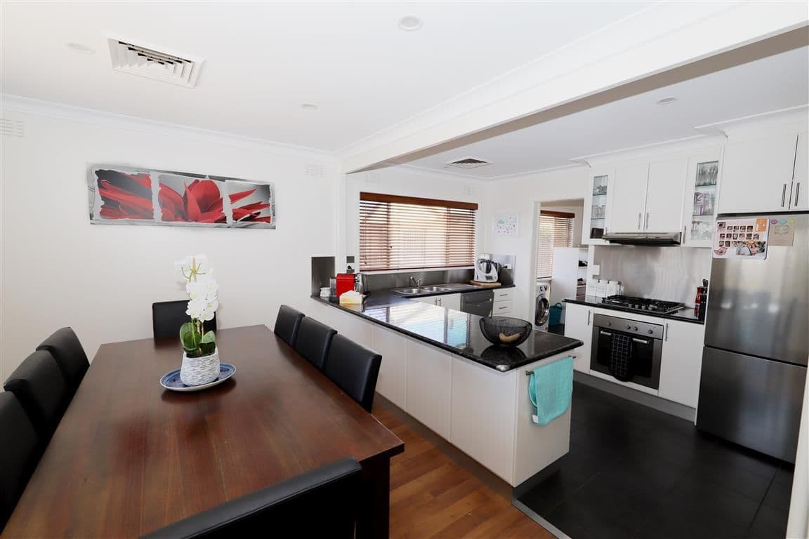 34 Clarke Street, Tumut - Thumbnail 3