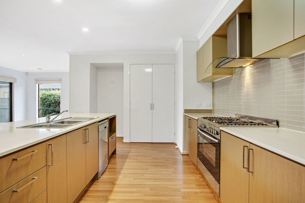 29 Burton Avenue, Kyneton, Kyneton - Thumbnail 6