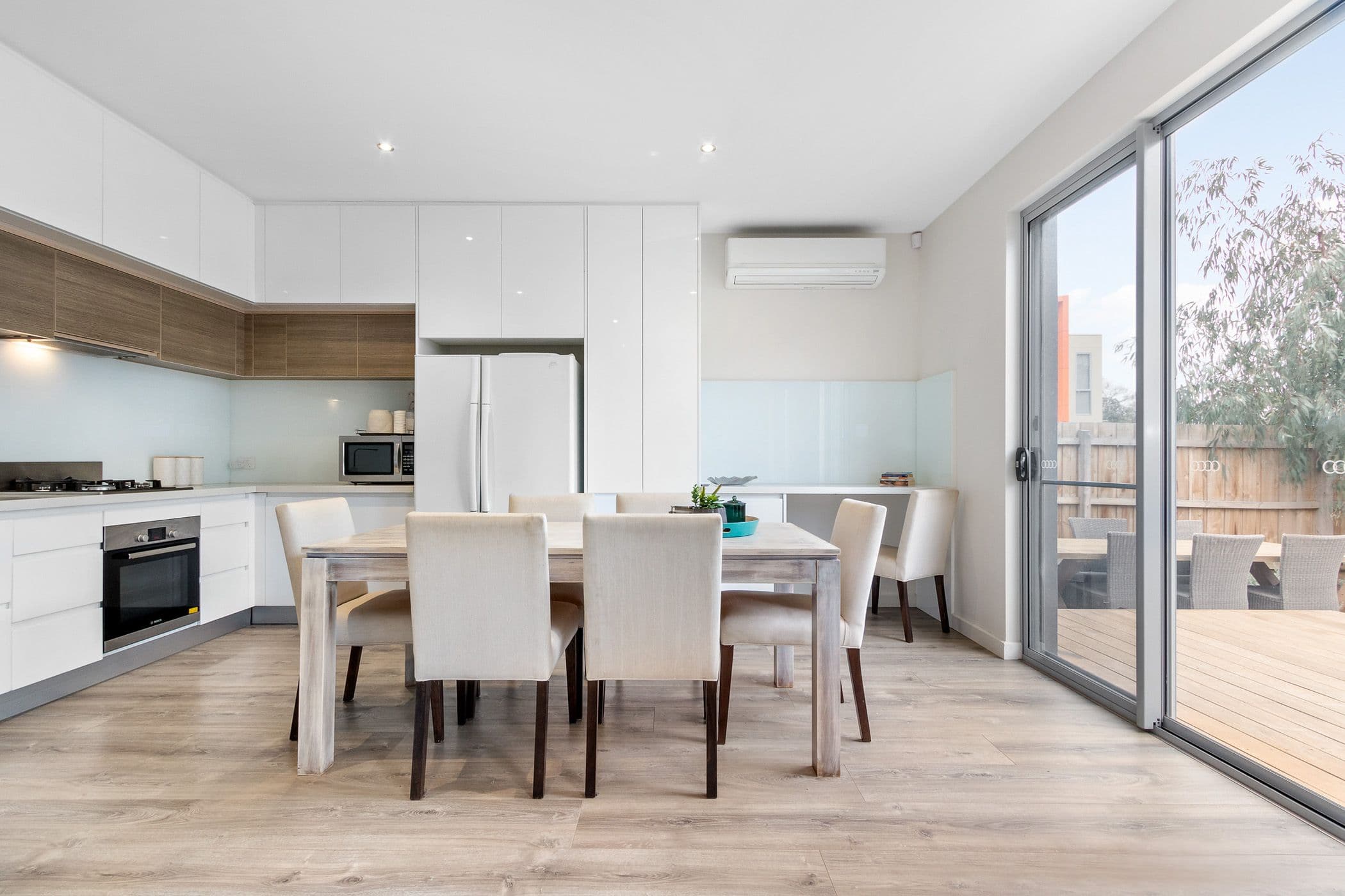 18 Leon Avenue, Rosebud VIC 3939, Rosebud - Thumbnail 4