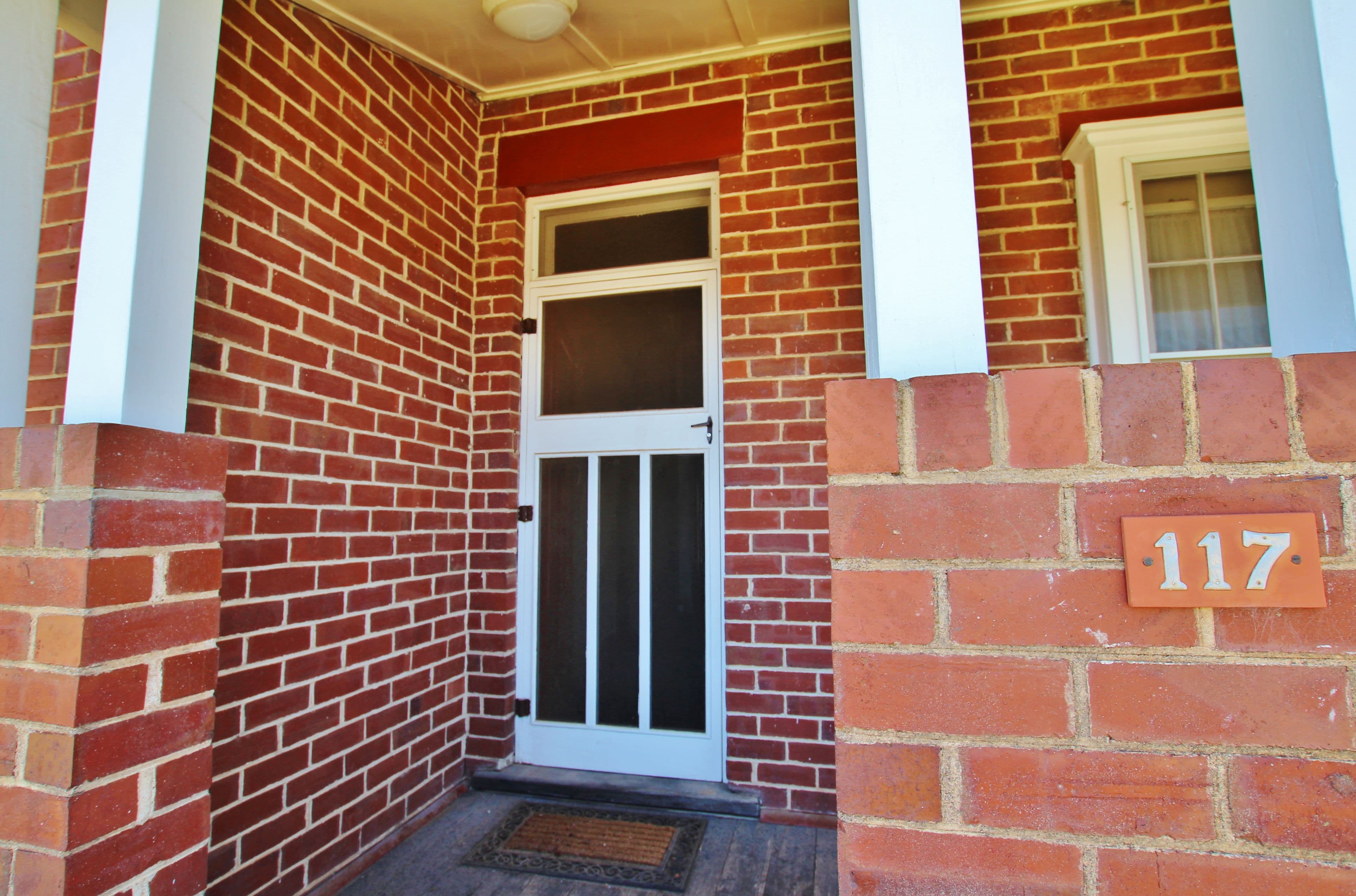 117 Nasmyth Street, Young NSW 2594, Young - Thumbnail 3