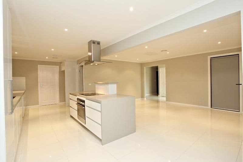 128 Kings Road, ST ALBANS VIC 3021, St Albans - Image 1