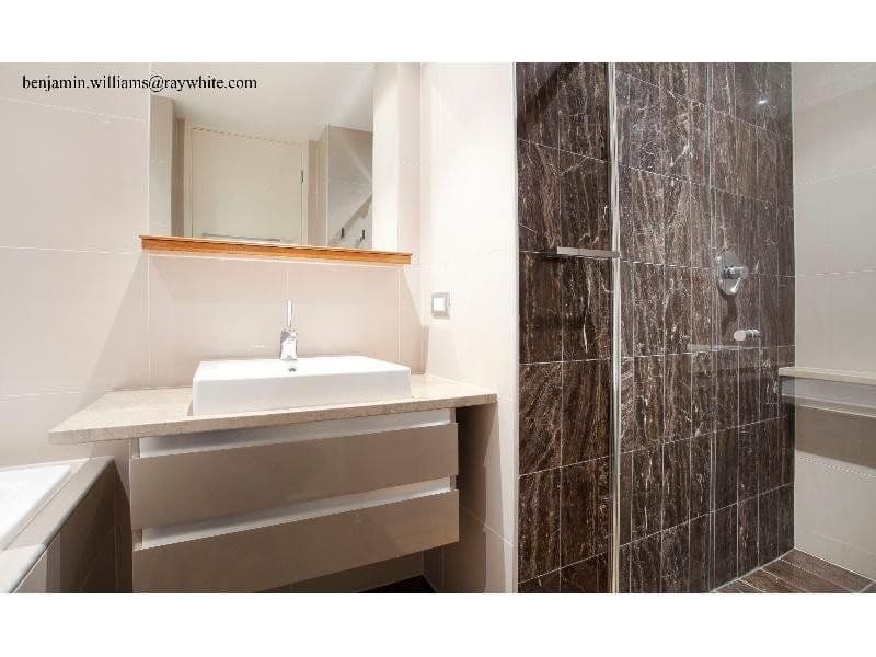 205 Coronation Drive, MILTON QLD 4064, Milton - Thumbnail 7