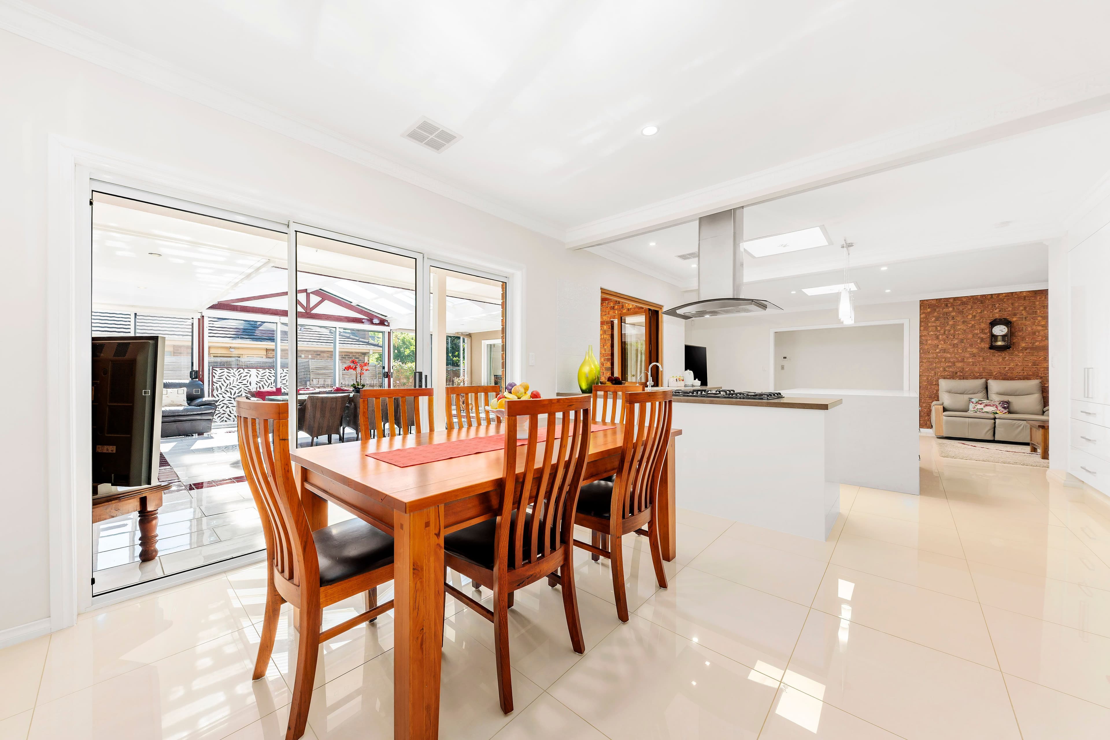 2 Devira Court, Rowville VIC 3178, Rowville - Thumbnail 4