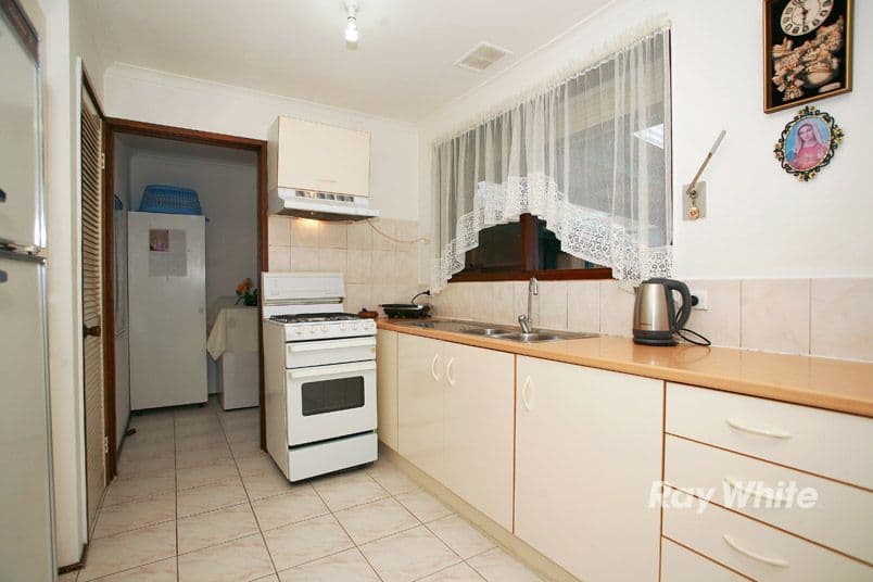 38 Matthew Flinders Avenue, ENDEAVOUR HILLS VIC 3802, Endeavour Hills - Thumbnail 6