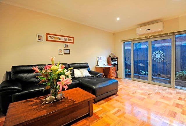 80 Orrong Avenue, RESERVOIR VIC 3073, Reservoir - Thumbnail 3