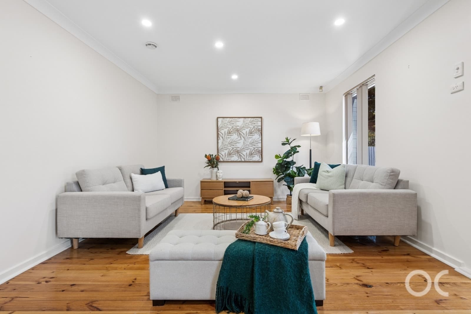 34 Collins Parade, Hackham - Thumbnail 2