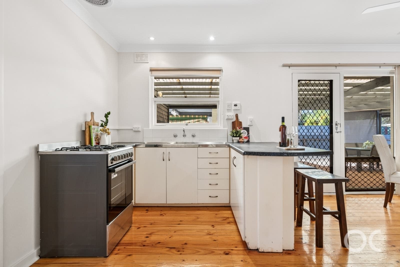 34 Collins Parade, Hackham - Thumbnail 5