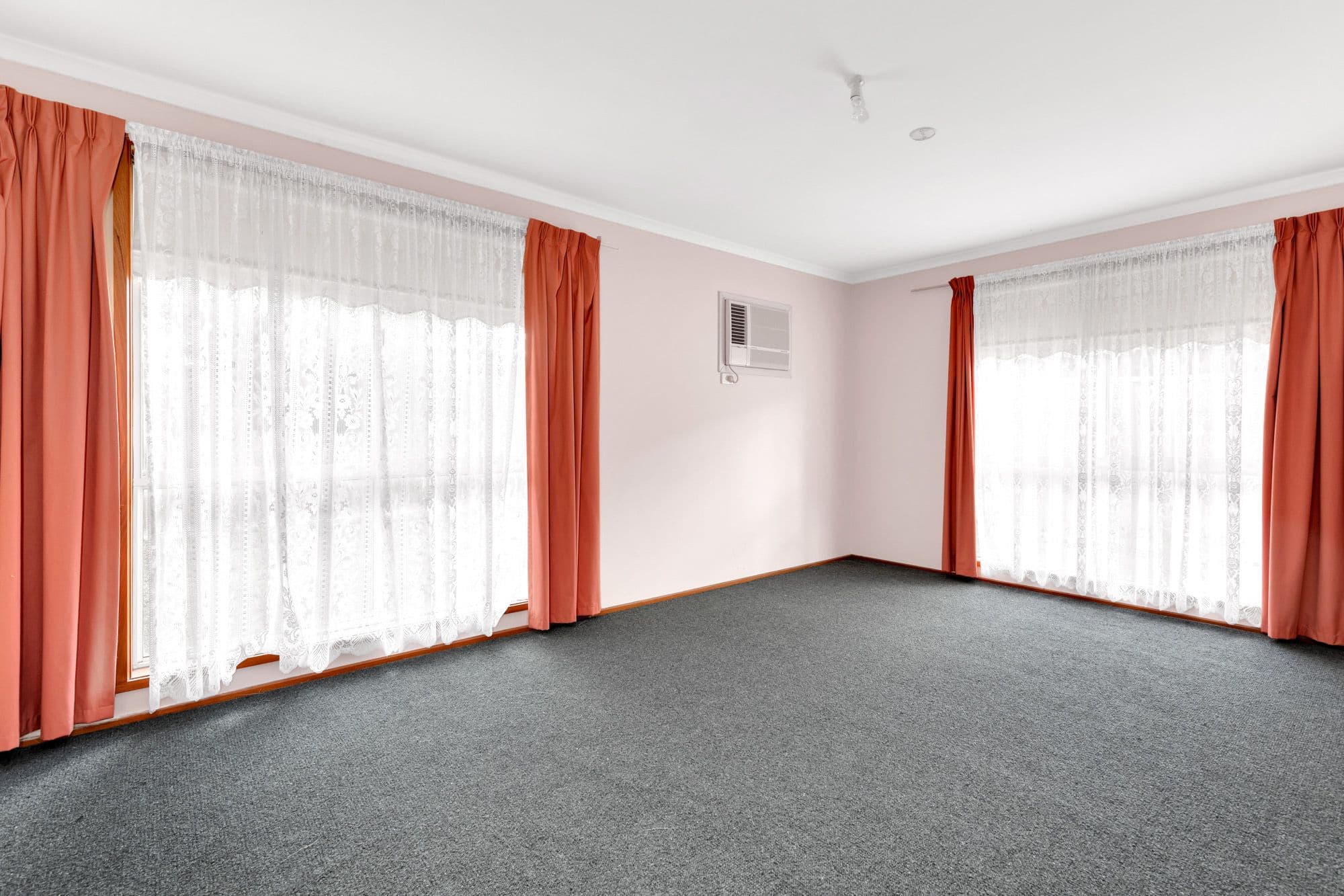 3 Pigeon Street, Werribee VIC 3030, Werribee - Thumbnail 2