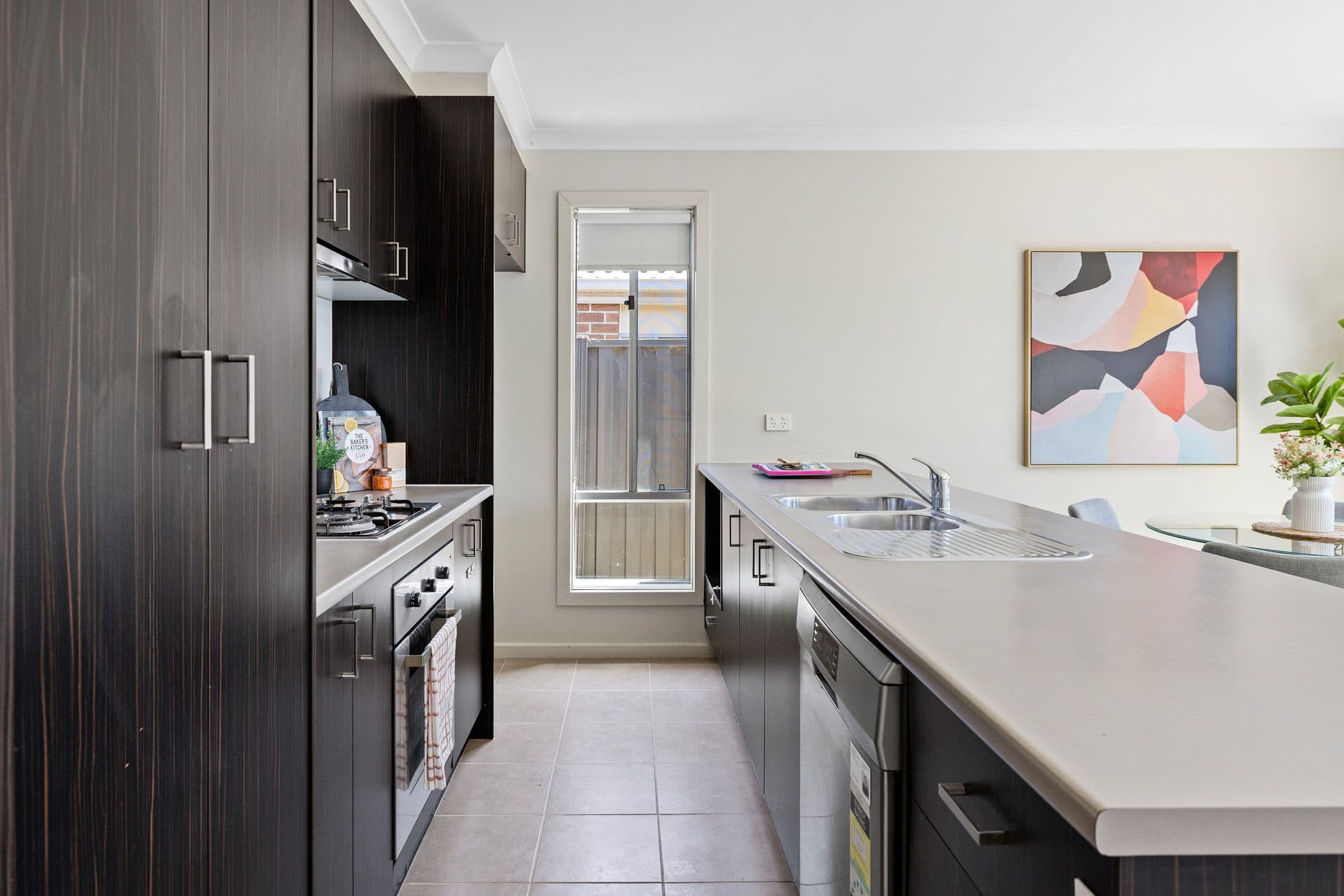 8 Flower Gum Crescent, Tarneit VIC 3029, Tarneit - Thumbnail 2