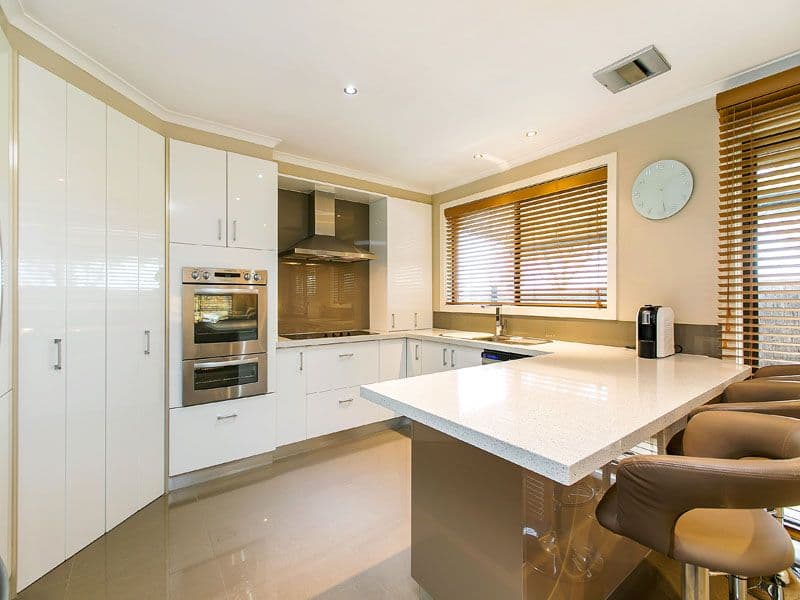 2 Wyndarra Crescent, DINGLEY VILLAGE VIC 3172, Dingley Village - Thumbnail 5