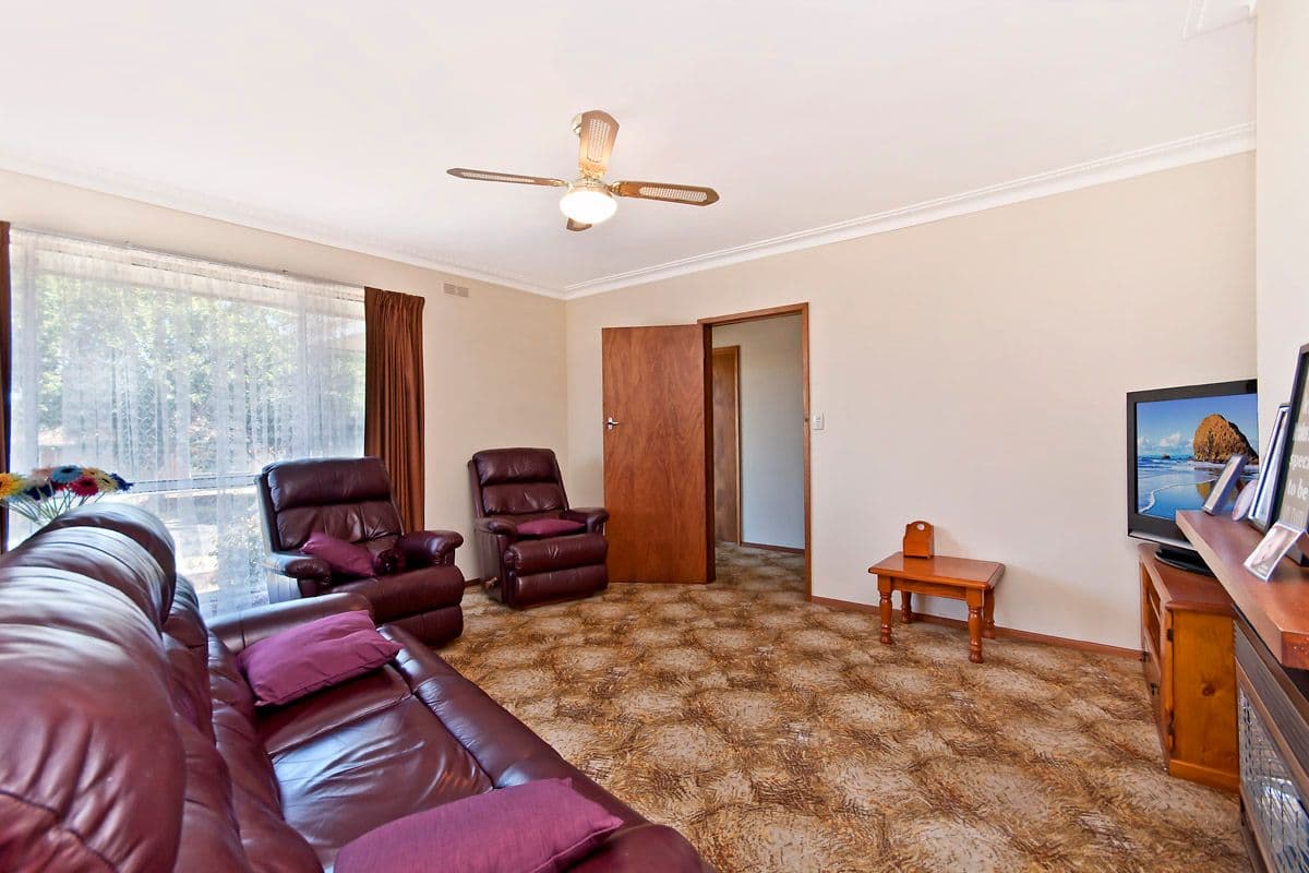 38 Pecten Avenue, WARRNAMBOOL VIC 3280, Warrnambool - Thumbnail 5