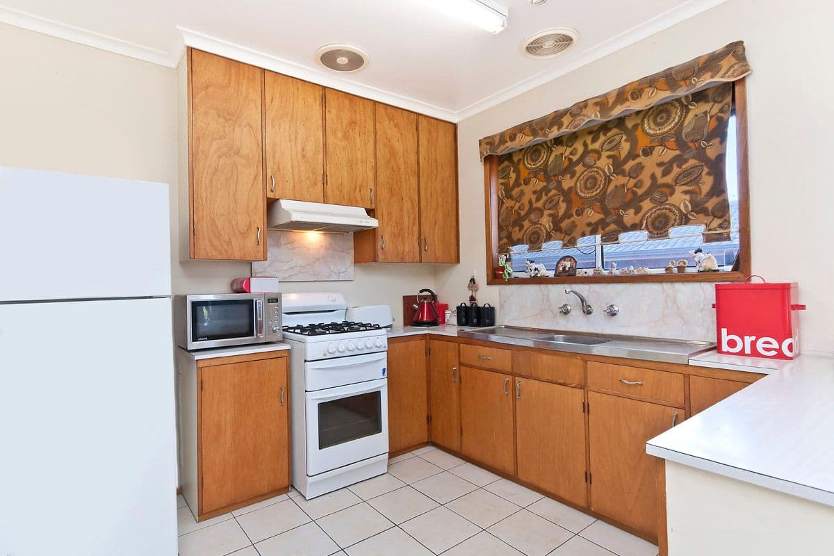 38 Pecten Avenue, WARRNAMBOOL VIC 3280, Warrnambool - Thumbnail 7