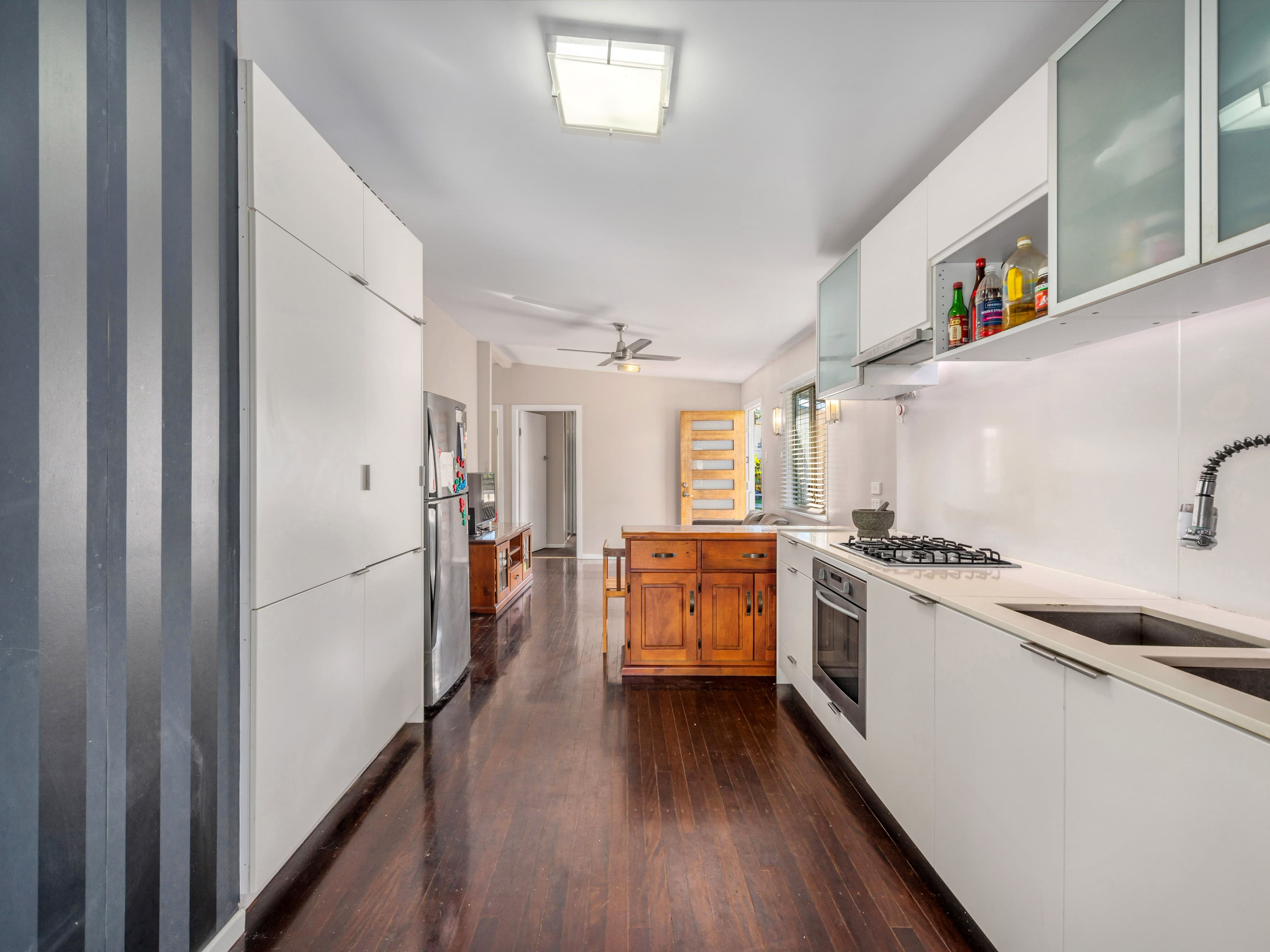 10 Asquith Street, Morningside QLD 4170, Morningside - Thumbnail 3