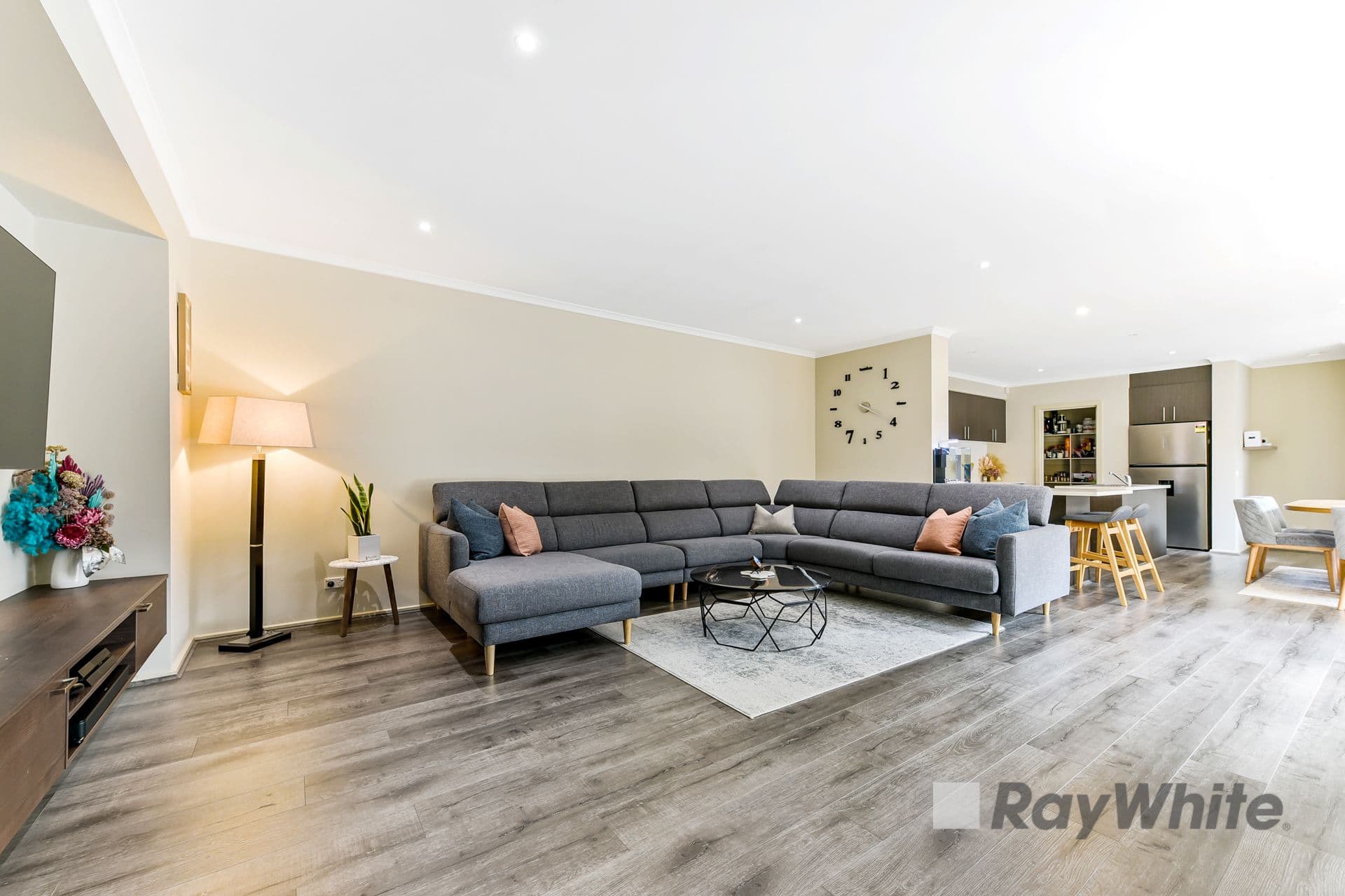 16 Steven Street, Dandenong VIC 3175, Dandenong - Thumbnail 2