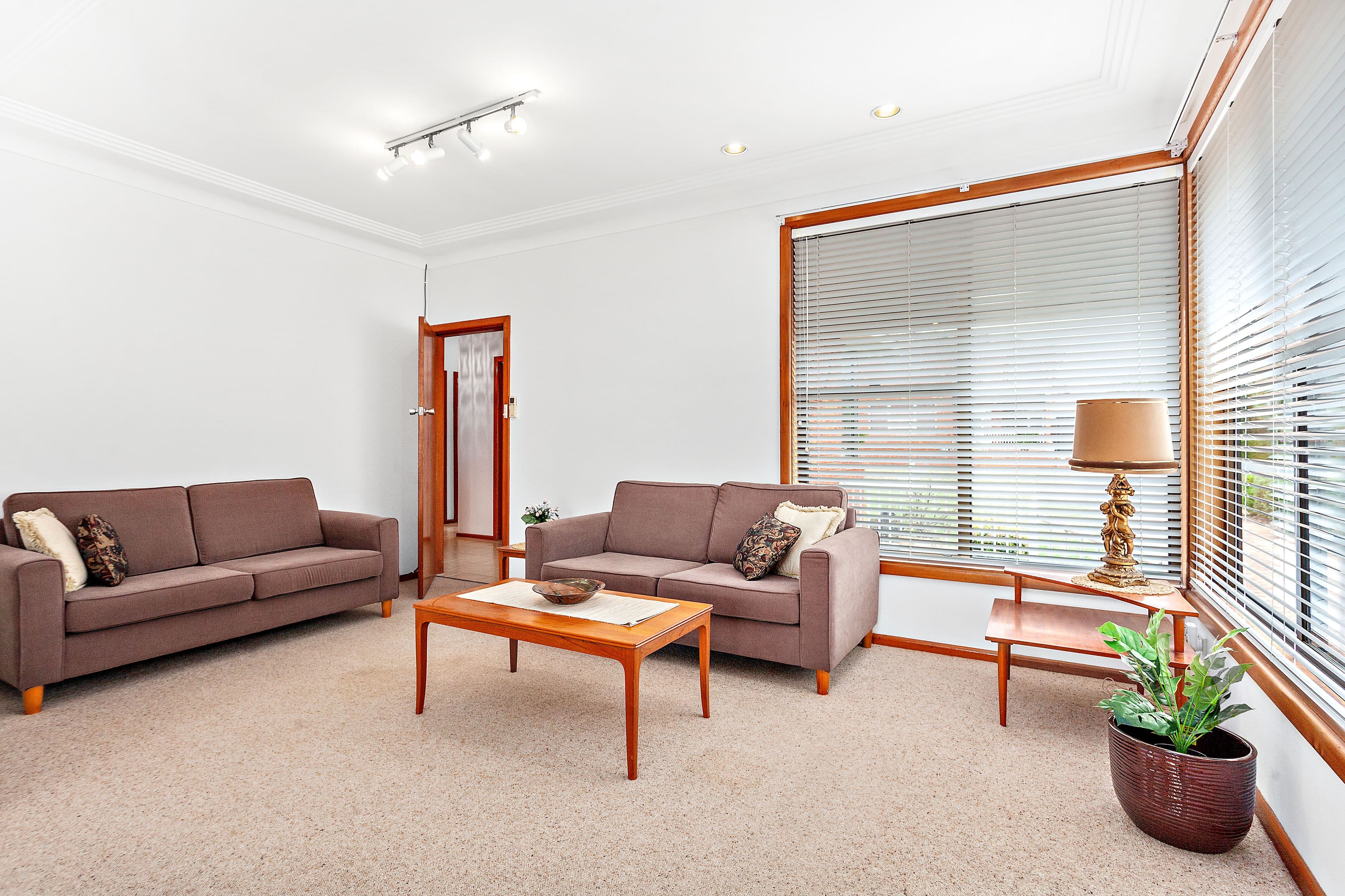 28 Moorefield Avenue, Kogarah - Thumbnail 2