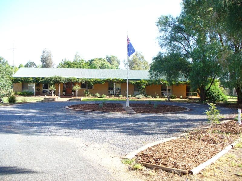 32 Kelly Road, PARKES NSW 2870, Parkes - Image 1