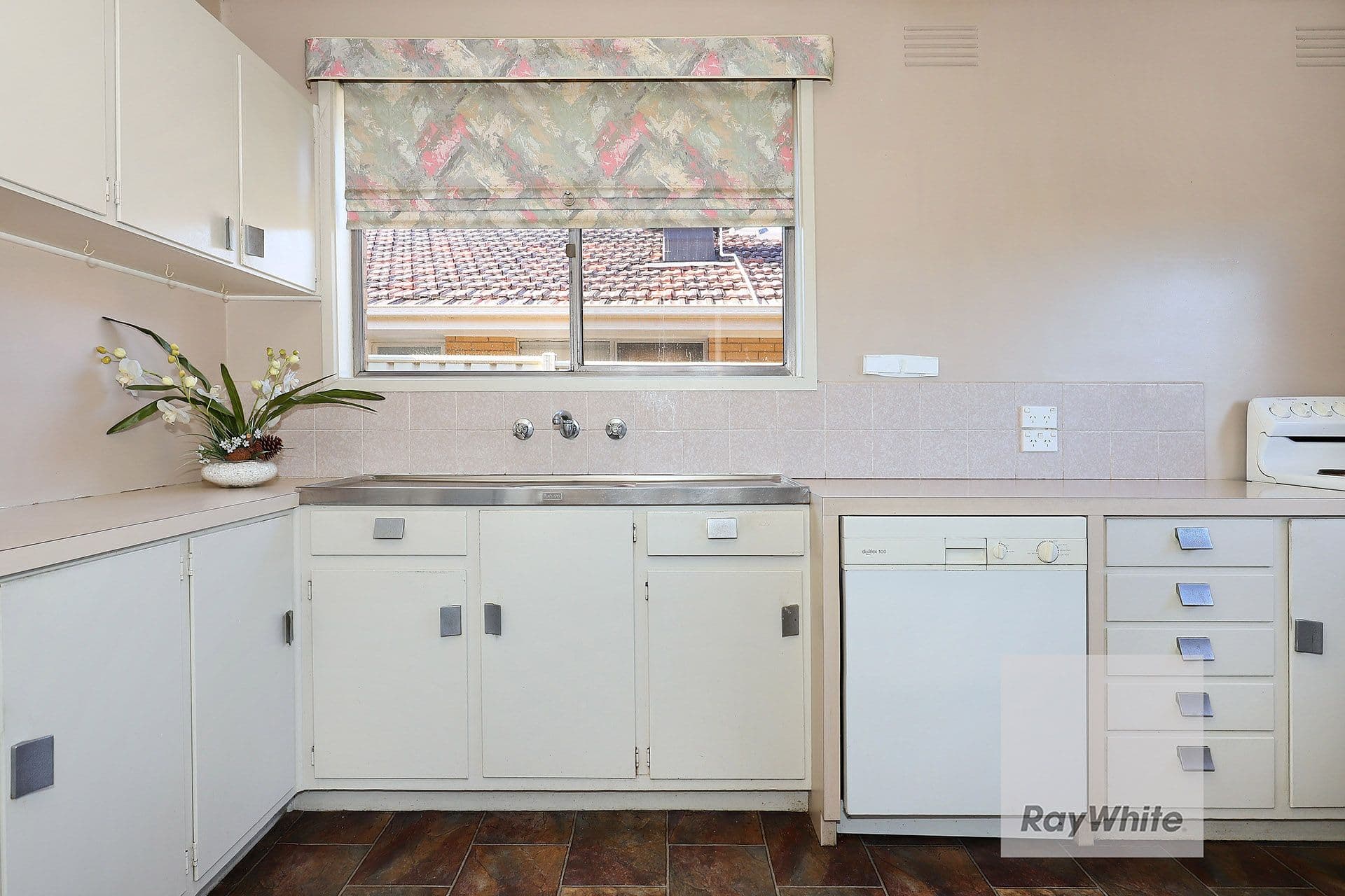 99 Taylor Drive, Gladstone Park VIC 3043, Gladstone Park - Thumbnail 6