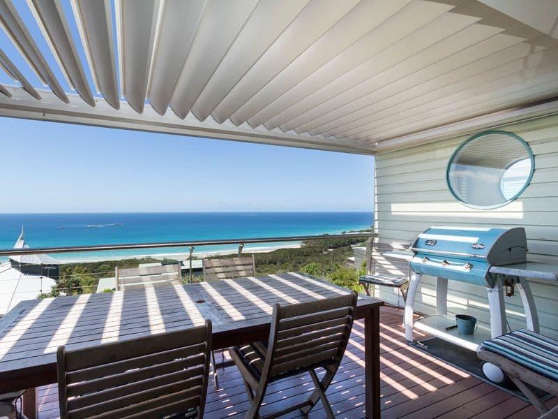 6 Cumming Parade, Point Lookout QLD 4183, Point Lookout - Image 1