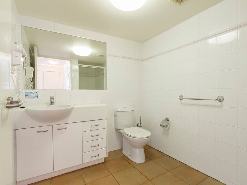 6 Cumming Parade, Point Lookout QLD 4183, Point Lookout - Thumbnail 8