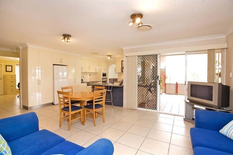 61 Koola Street, WISHART QLD 4122, Wishart - Thumbnail 4