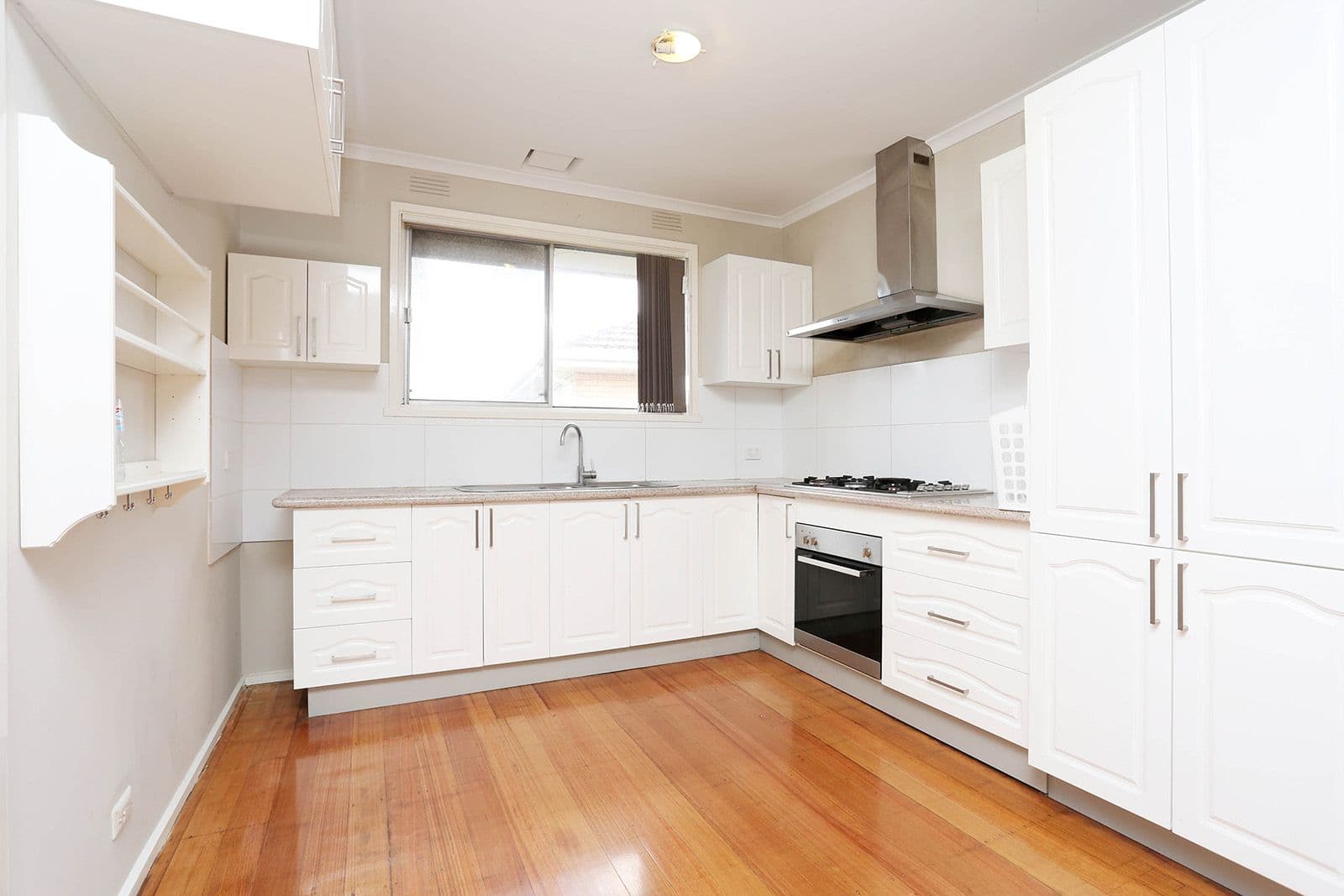 38 Thorndon Drive, St Albans VIC 3021, St Albans - Thumbnail 2