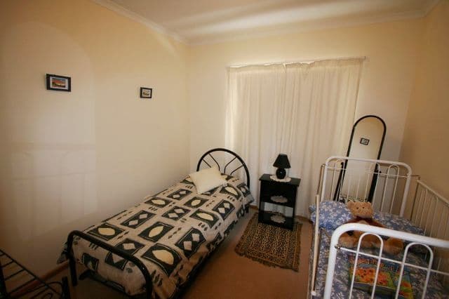 17 Laffer Street, LOXTON SA 5333, Loxton - Thumbnail 3