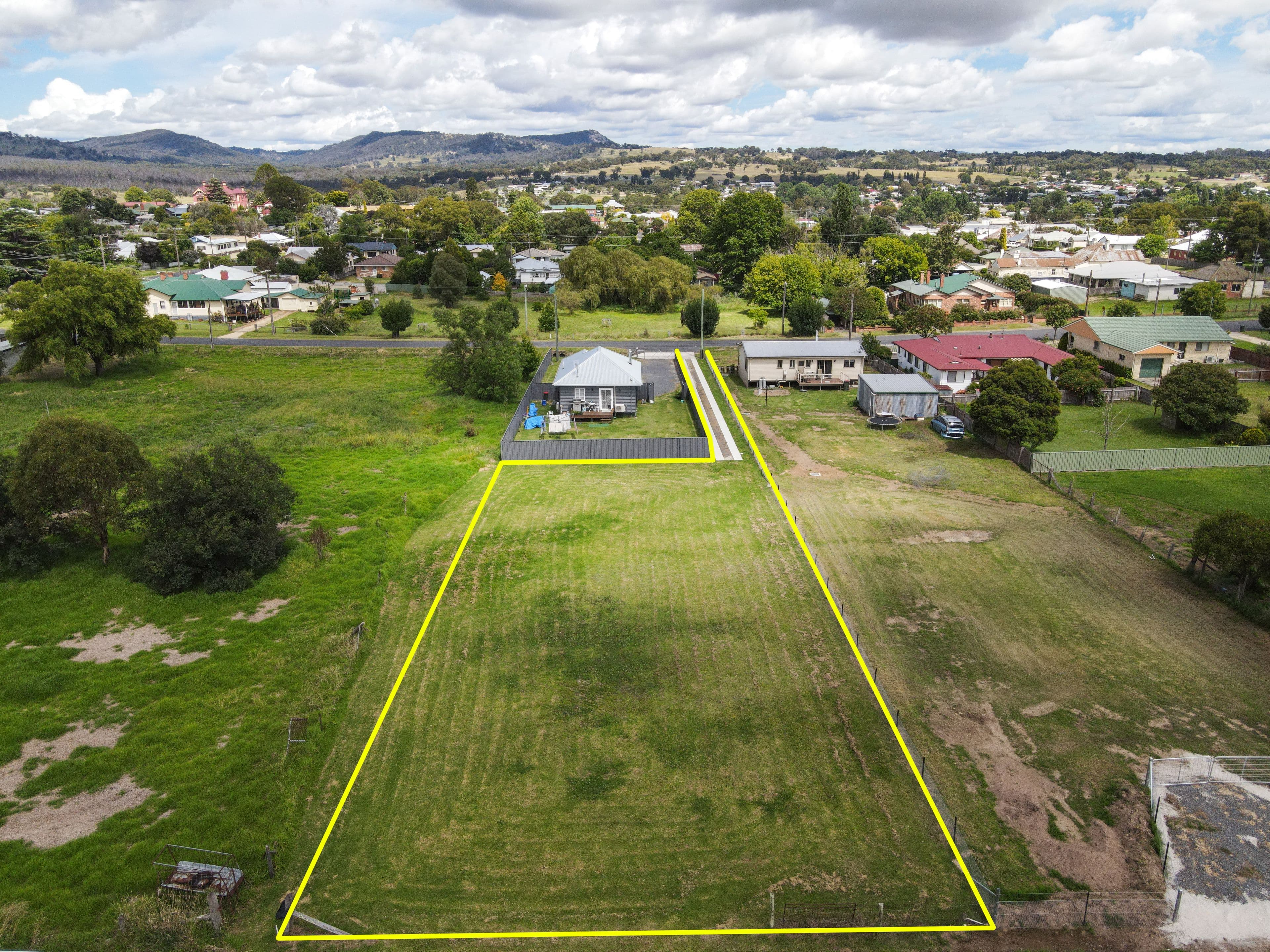 90A Bulwer Street, Tenterfield NSW 2372, Tenterfield - Image 1