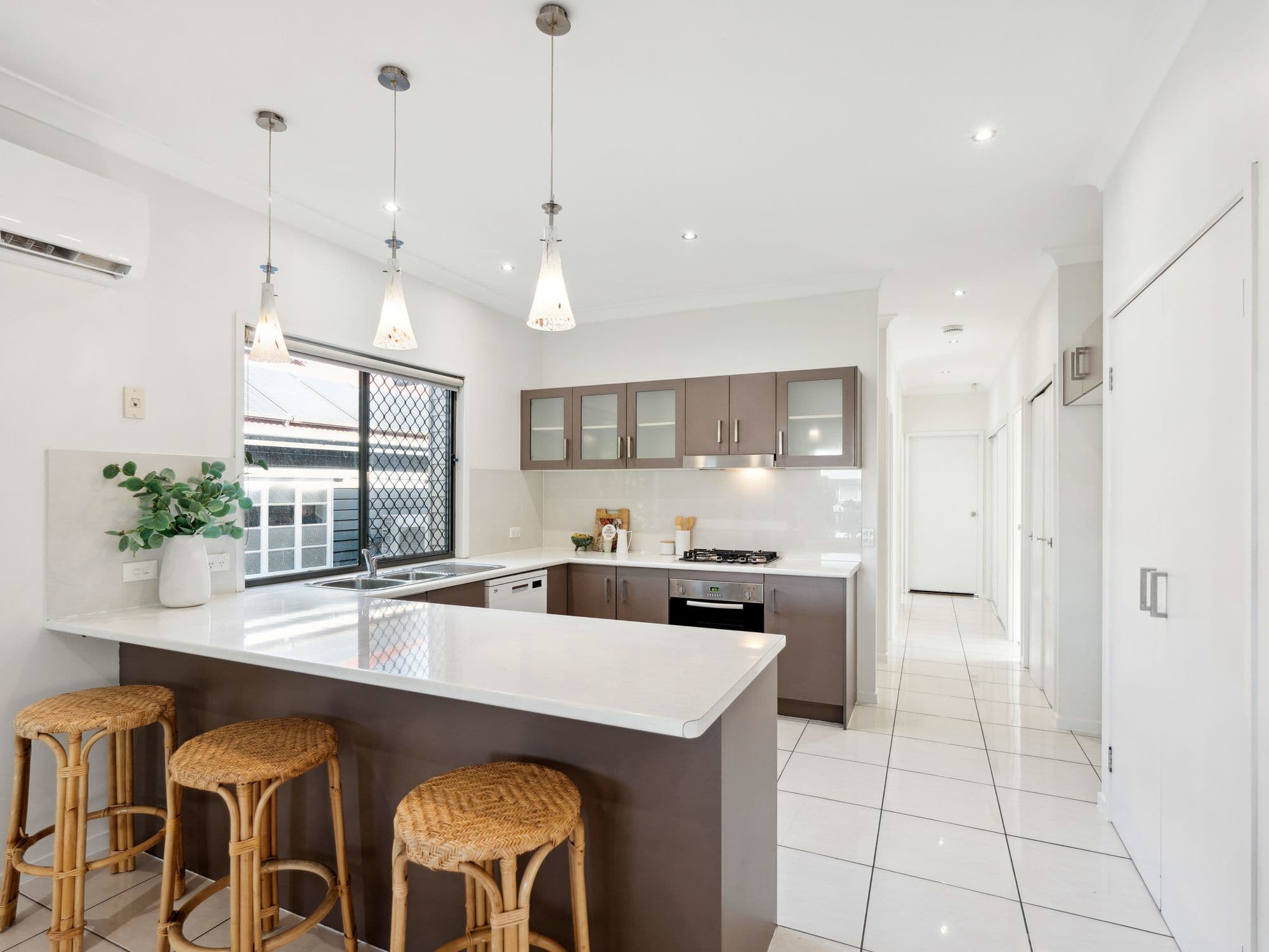 52 Inskip Street, Rocklea QLD 4106, Rocklea - Thumbnail 2