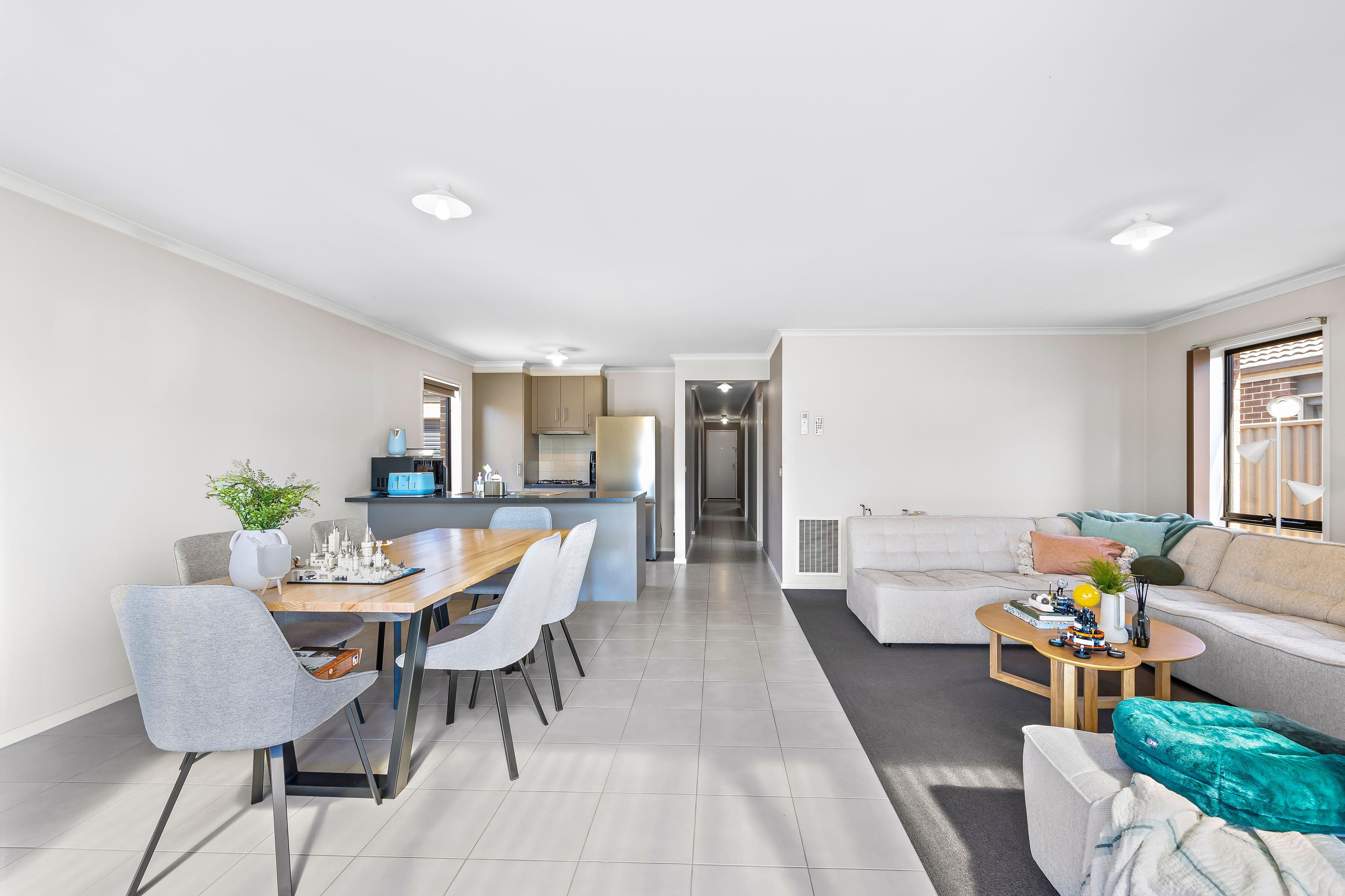 43 Jordan Avenue, Delacombe VIC 3356, Delacombe - Thumbnail 2