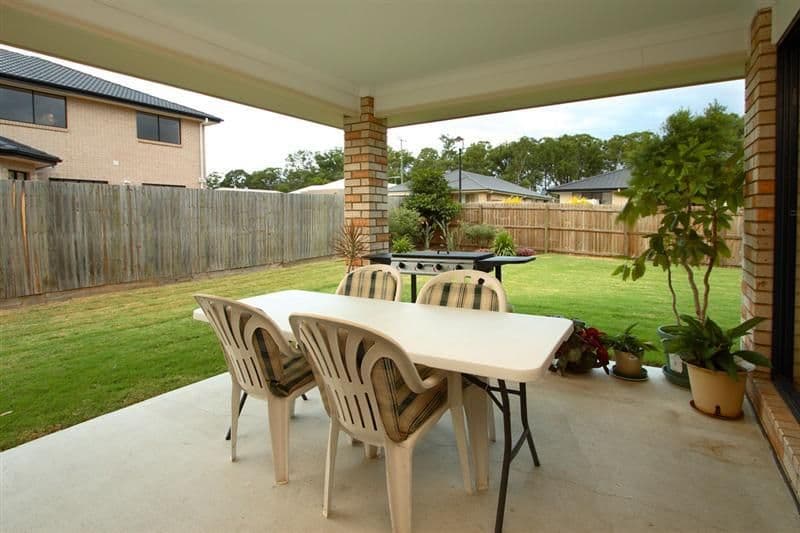 8 Surrey Close, BALD HILLS QLD 4036, Bald Hills - Thumbnail 2
