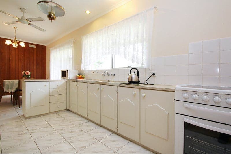 1 Warilda Avenue, VALLEY VIEW SA 5093, Valley View - Thumbnail 4