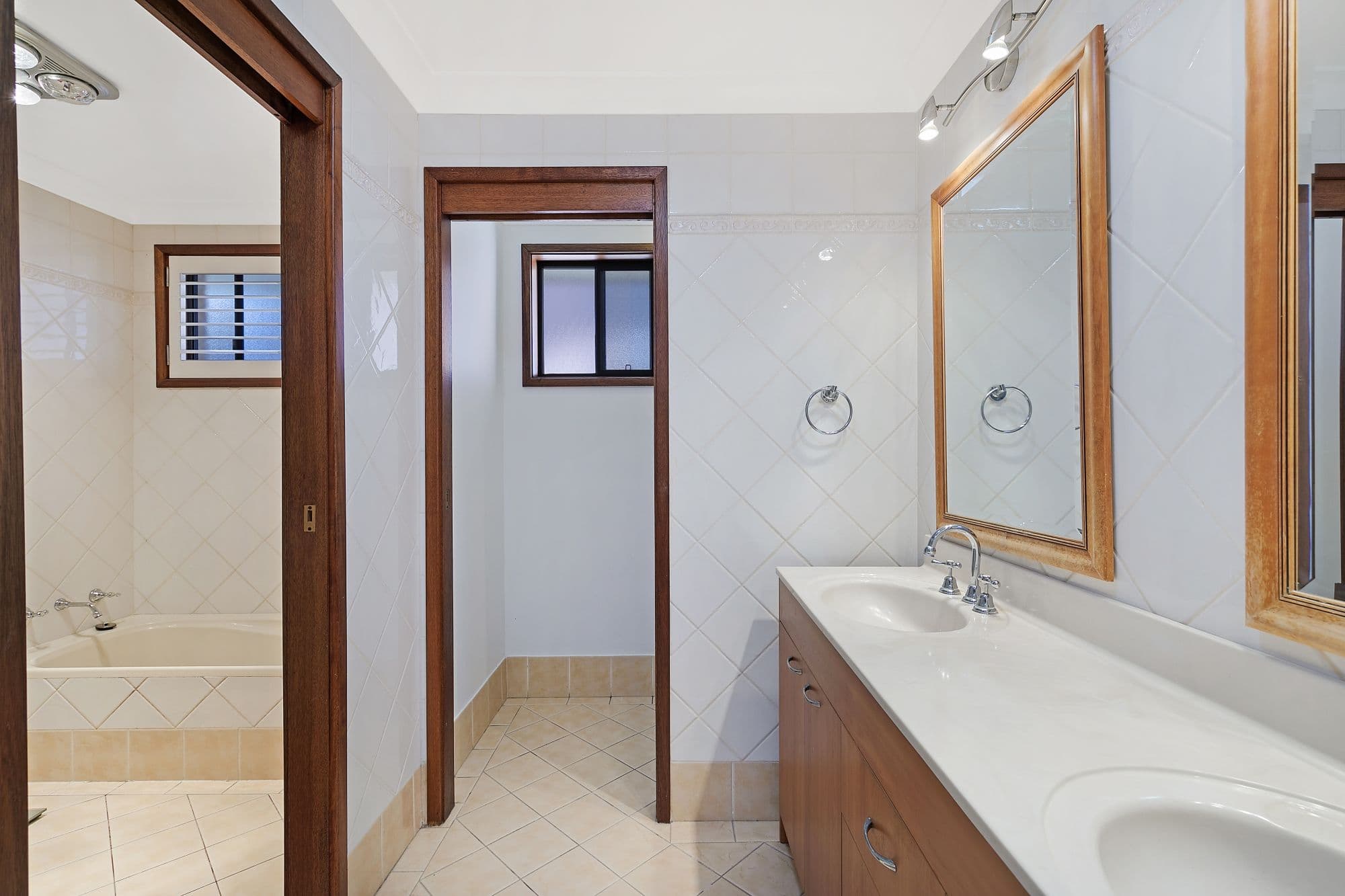 20 Haigh Close, Berkeley Vale - Thumbnail 6