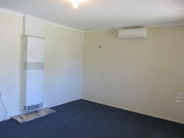 13 Mulga Place, West Albury - Thumbnail 6