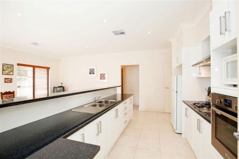 26b Webb Street, HENLEY BEACH SA 5022, Henley Beach - Thumbnail 2
