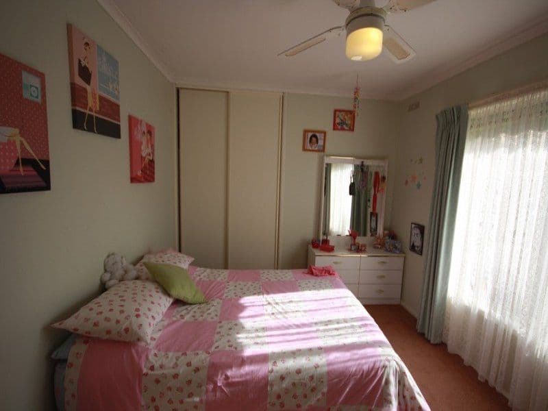 18 Baynes Street, ROCHESTER VIC 3561, Rochester - Thumbnail 5