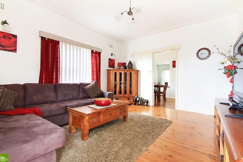 9 McGregor Avenue, BARRACK HEIGHTS NSW 2528, Barrack Heights - Thumbnail 3