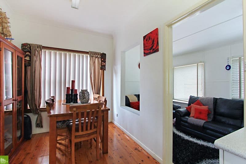 9 McGregor Avenue, BARRACK HEIGHTS NSW 2528, Barrack Heights - Thumbnail 4