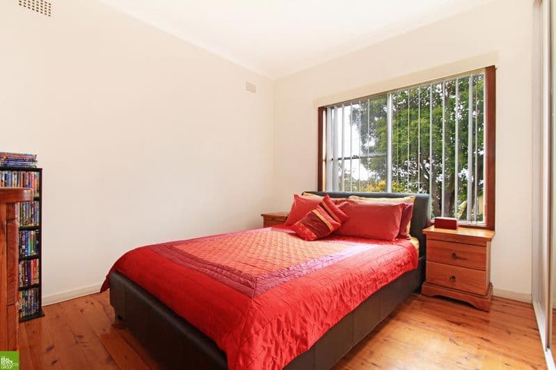 9 McGregor Avenue, BARRACK HEIGHTS NSW 2528, Barrack Heights - Thumbnail 5