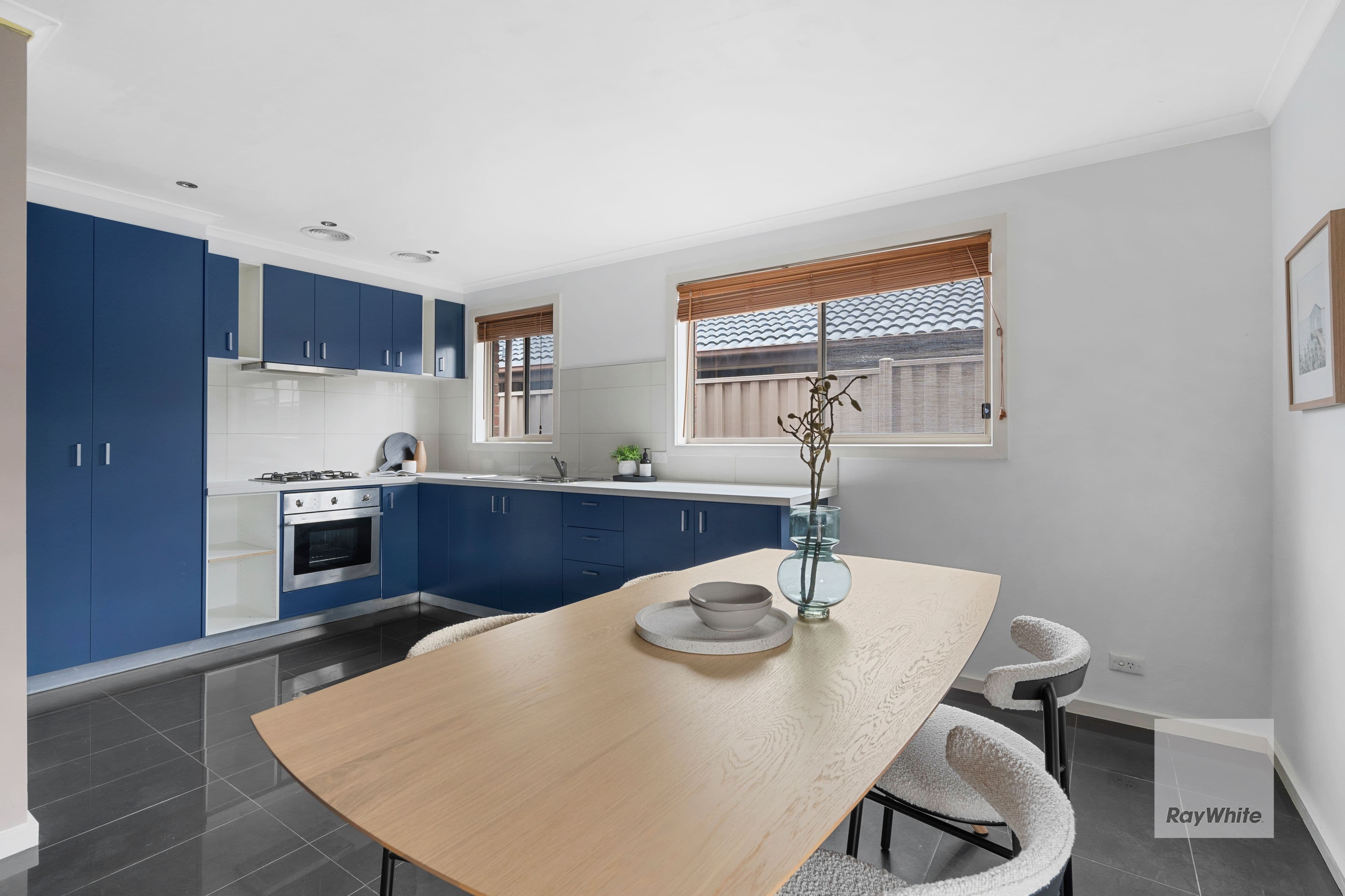 226 Greenhills Road, Bundoora VIC 3083, Bundoora - Thumbnail 3