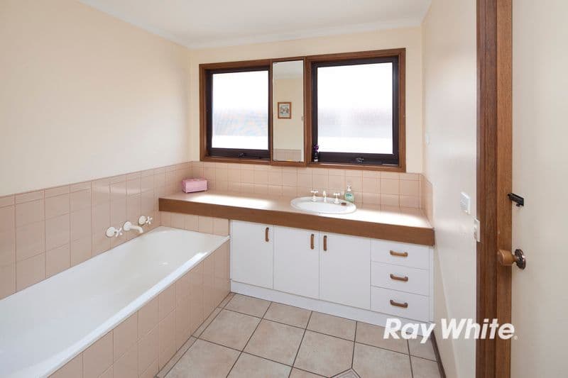 5 Pellita Way, LANGWARRIN VIC 3910, Langwarrin - Thumbnail 3