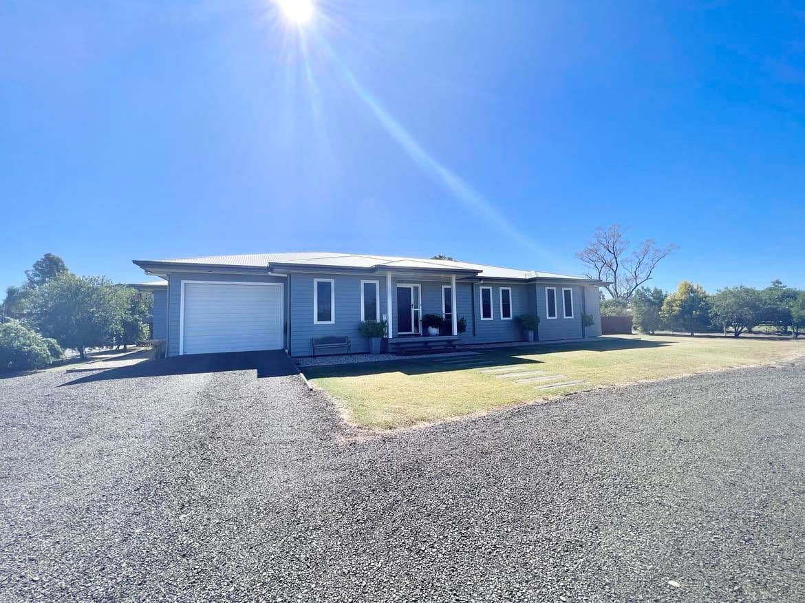 37 Banjo Paterson Place, Dalby QLD 4405, Dalby - Image 1