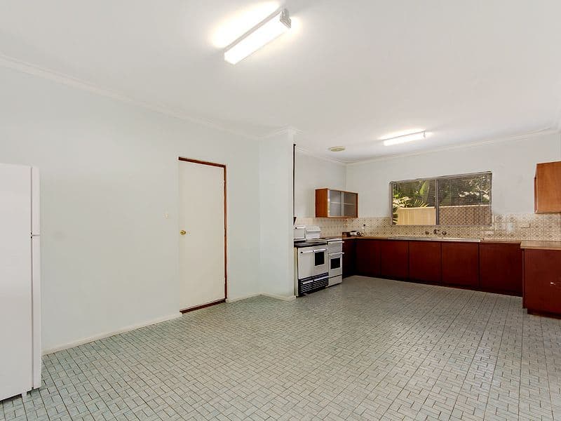 42 Toodyay Road, Middle Swan WA 6056, Middle Swan - Thumbnail 2