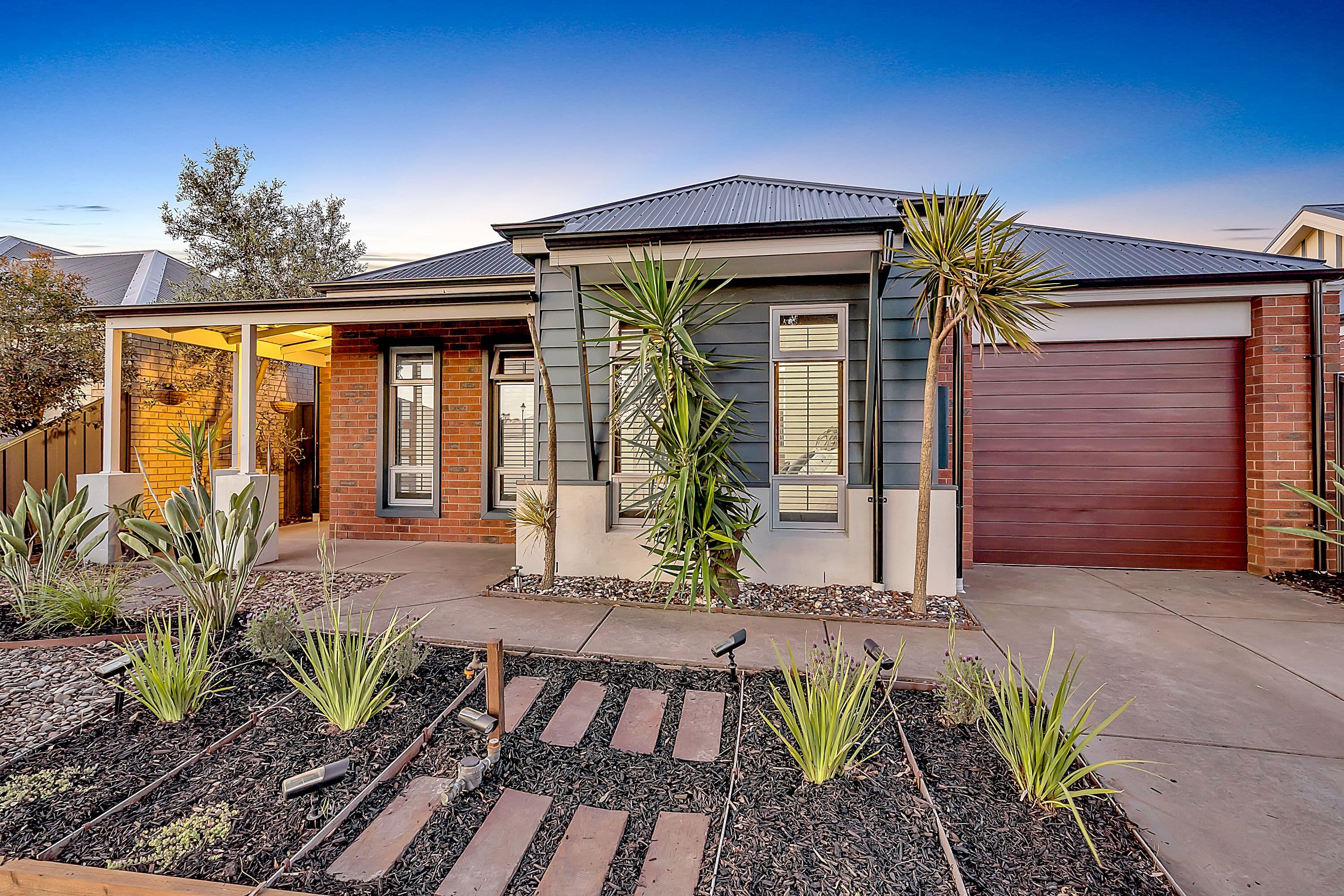 5 Willandra Avenue, Craigieburn VIC 3064, Craigieburn - Image 1
