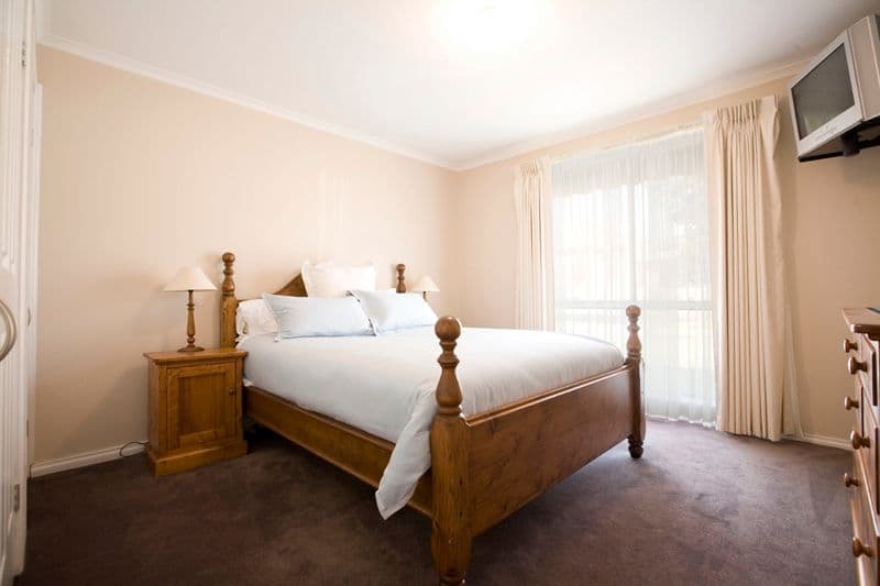 88 Ogilvie Street, ESSENDON VIC 3040, Essendon - Thumbnail 4
