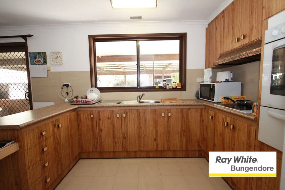 17 Duralla Street, Bungendore - Thumbnail 7