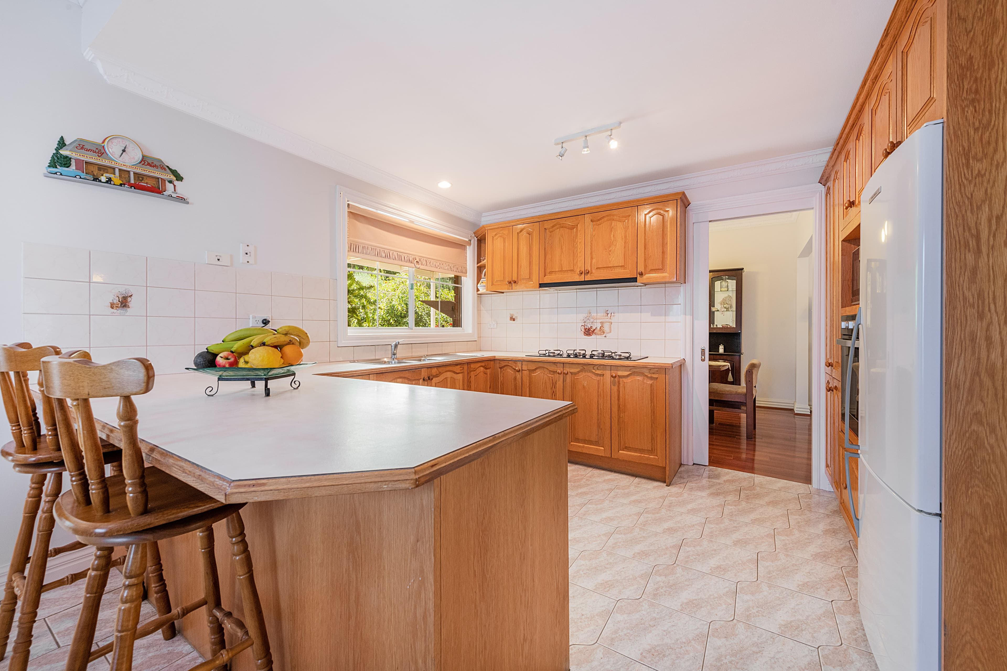 24 Allora Avenue, Ferntree Gully VIC 3156, Ferntree Gully - Thumbnail 2