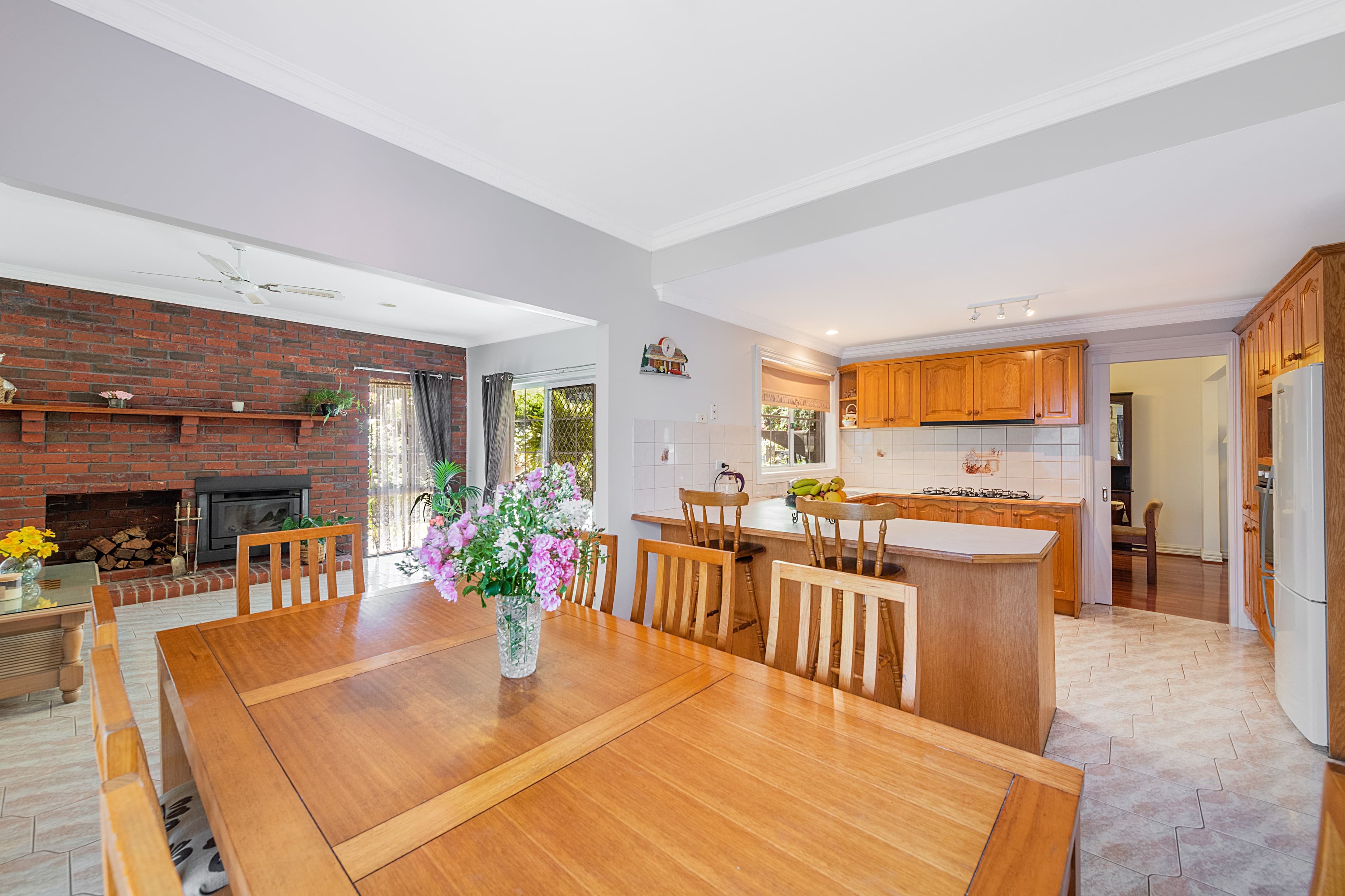 24 Allora Avenue, Ferntree Gully VIC 3156, Ferntree Gully - Thumbnail 3