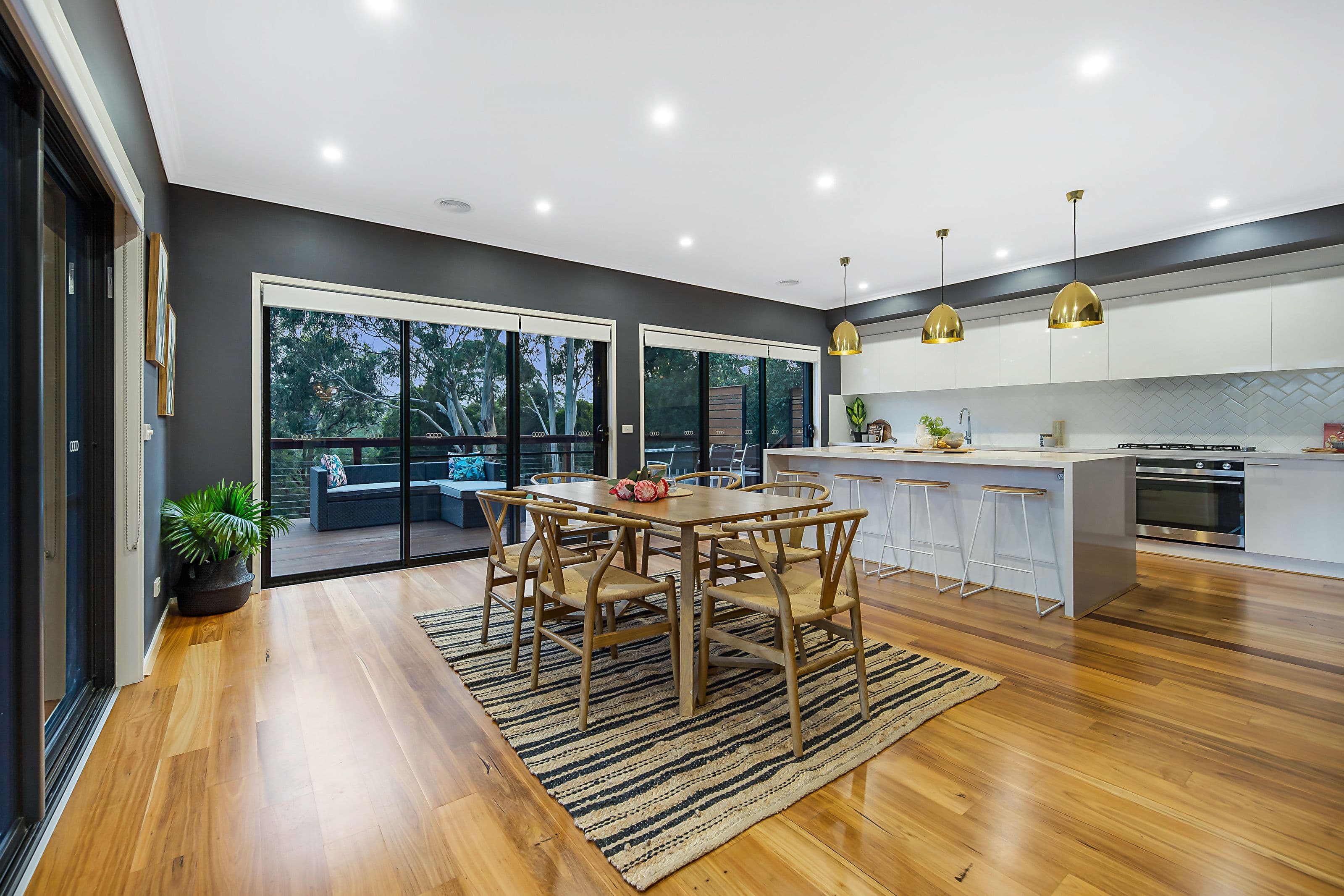 10 Warren Court, Mount Waverley VIC 3149, Mount Waverley - Thumbnail 3